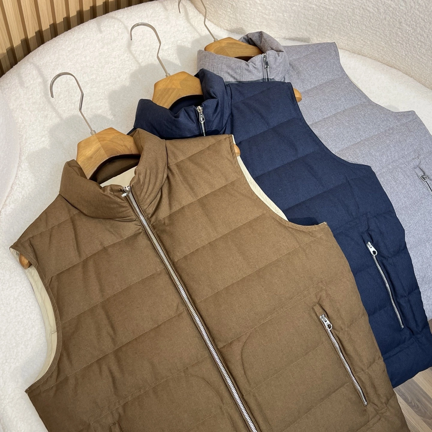 wg.luxury-- 2ru9588o Down jacket white duck down 3colour item: E-F443J1620-3H